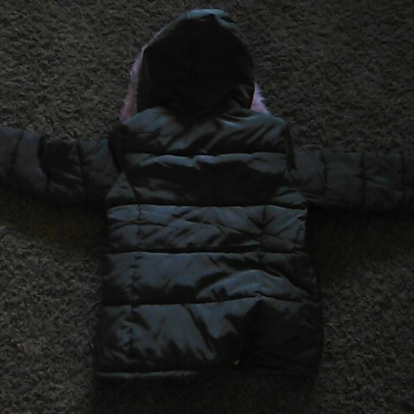 Cute winter coat - Picture 2 of 2